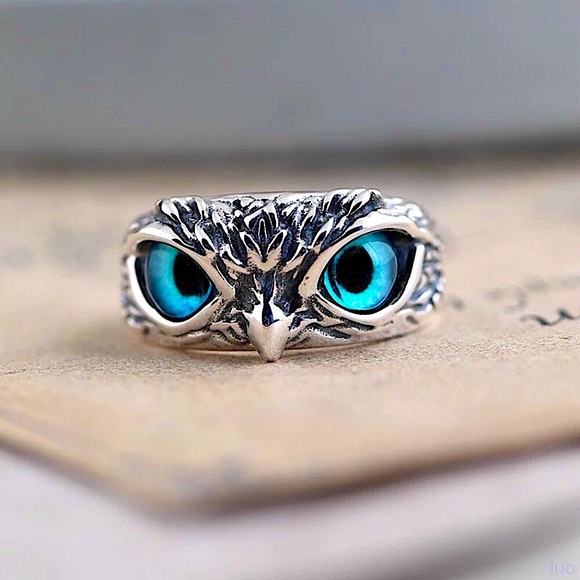 Evil blue eyed owl🦉💍 adjustable ring - Picture 5 of 11